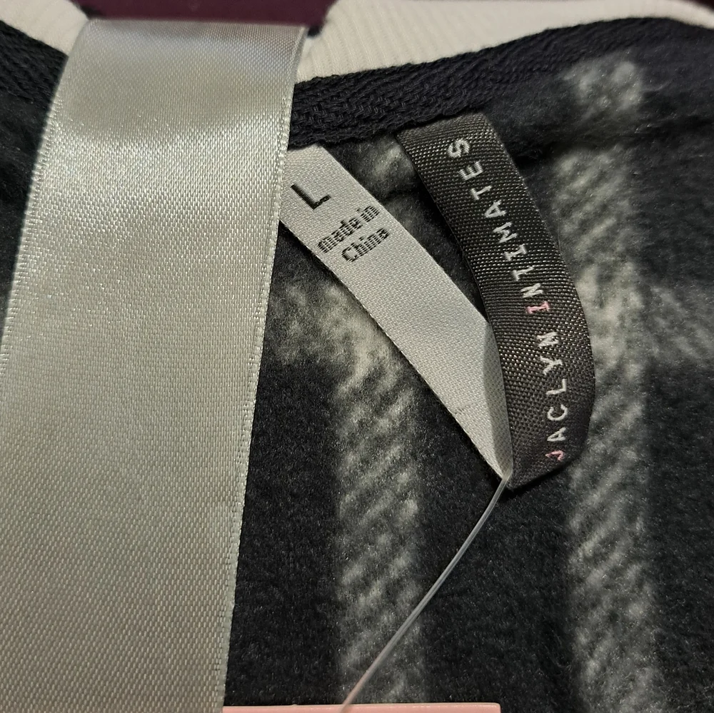 Jaclyn Intimates Plaid Fleece Women's Sleepwear Set, Dark Blue Size L - Picture 3 of 4